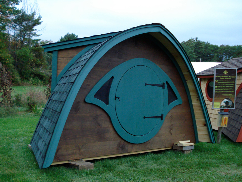 Illustration for article titled For $3000, you too can live in a Hobbit hole